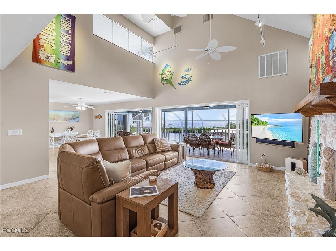 3681 San Carlos Drive Saint James City FL 33956 2025013404 image4