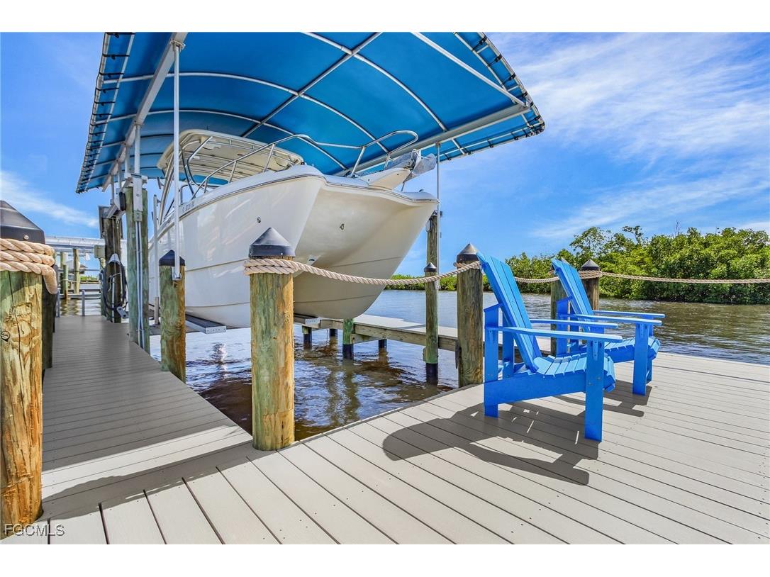 3681 San Carlos Drive Saint James City FL 33956 2025013404 image41