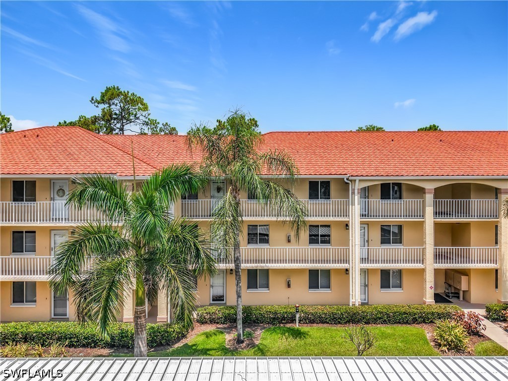 3685 Amberly Cir #D 203 Naples FL 34112 226023762 image3