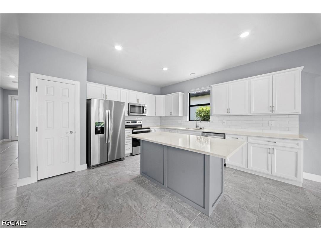 3685 E Hampton Circle Alva FL 33920 2026025295 image14