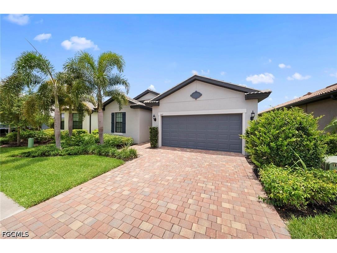 3685 E Hampton Circle Alva FL 33920 2026025295 image2