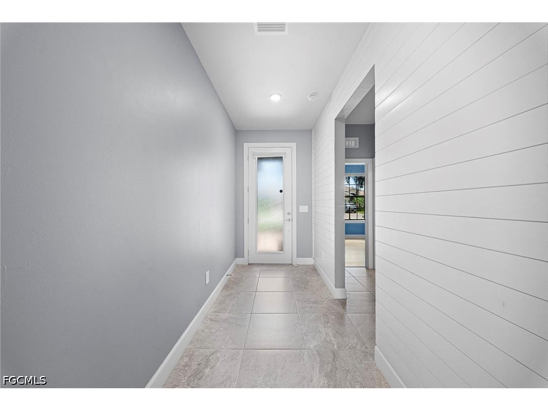 3685 E Hampton Circle Alva FL 33920 2026025295 image3