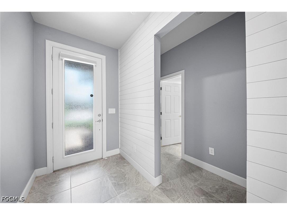 3685 E Hampton Circle Alva FL 33920 2026025295 image4