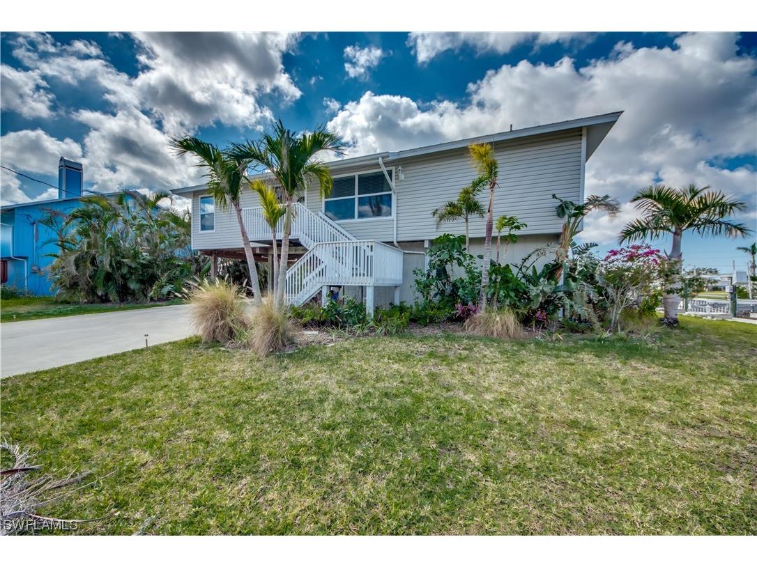 3689 Outrigger Lane Saint James City FL 33956 223015963 image1