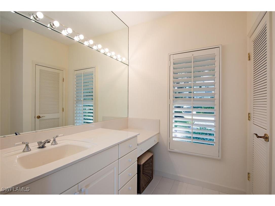 369 2nd Avenue N Naples FL 34102 225060347 image13