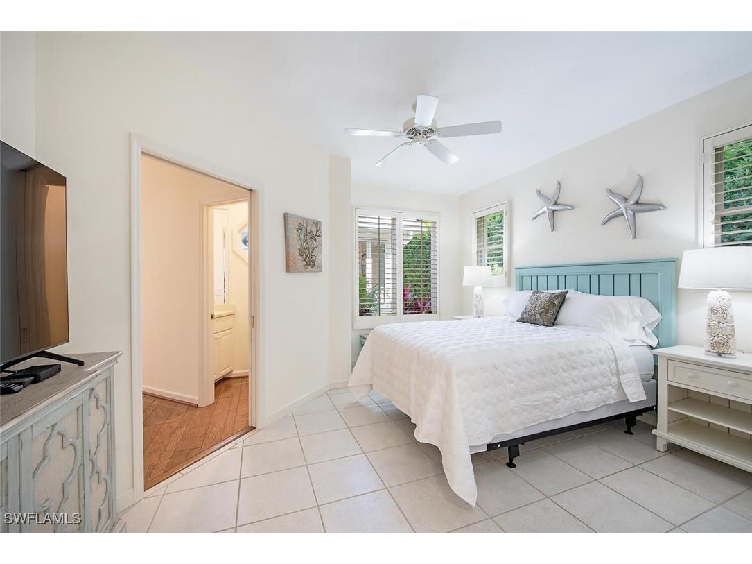 369 2nd Avenue N Naples FL 34102 225060347 image14