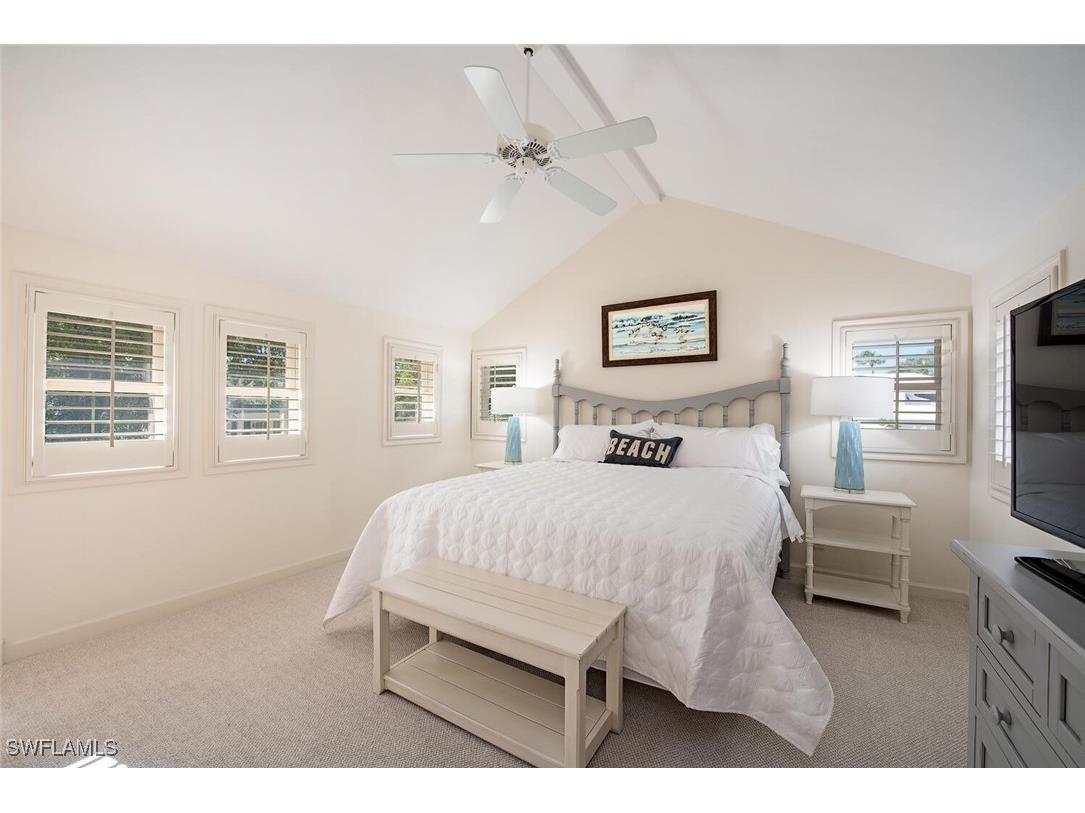 369 2nd Avenue N Naples FL 34102 225060347 image16