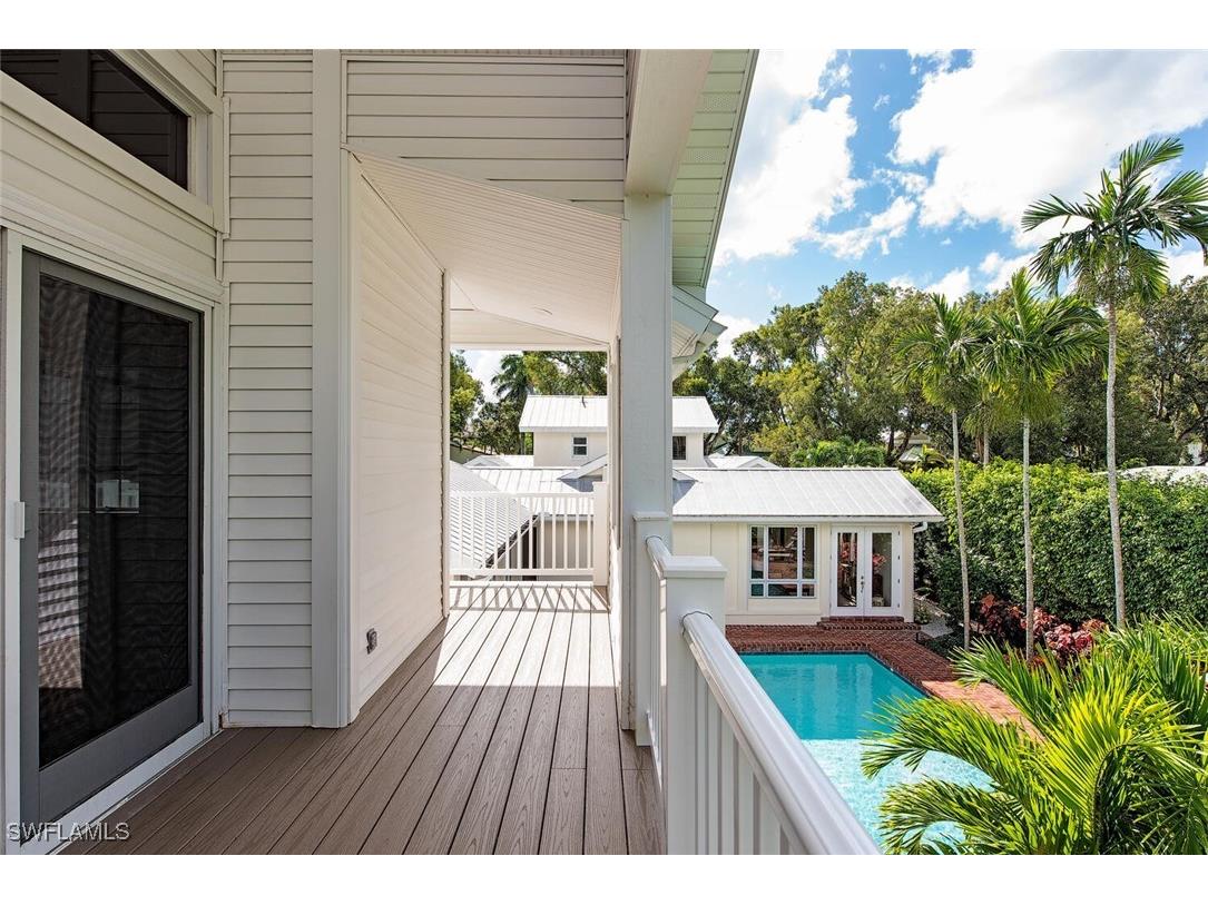 369 2nd Avenue N Naples FL 34102 225060347 image18