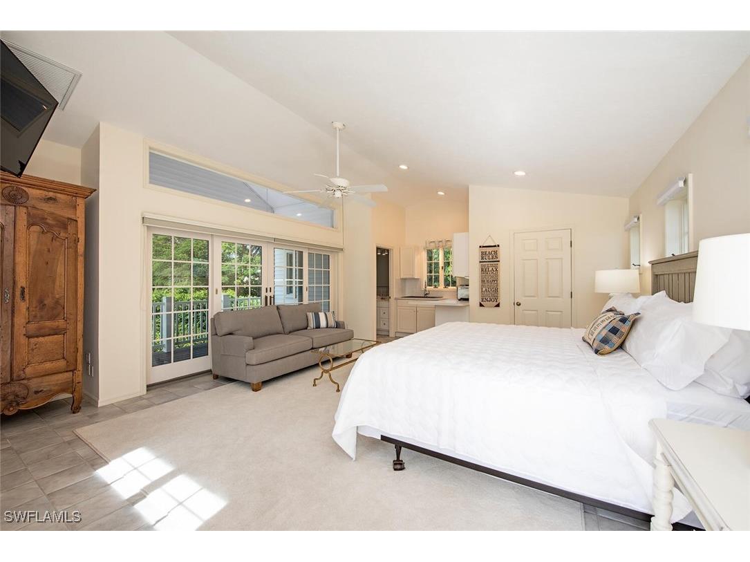 369 2nd Avenue N Naples FL 34102 225060347 image19