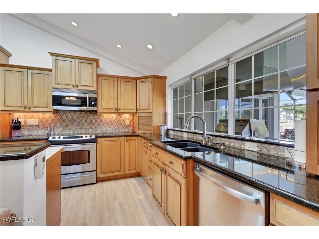 369 Hidden Valley Drive Naples FL 34113 225079885 image16