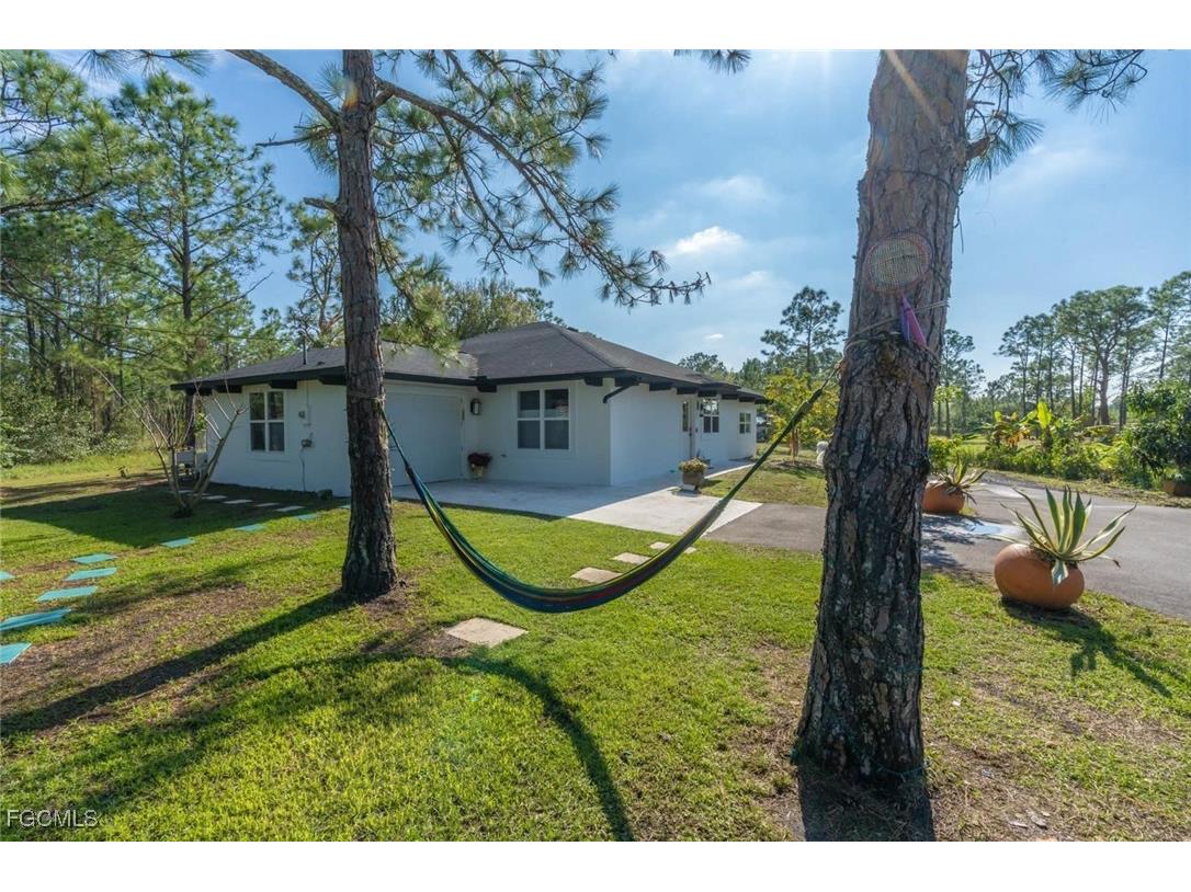 3690 31st Avenue NE Naples FL 34120 2025021774 image1