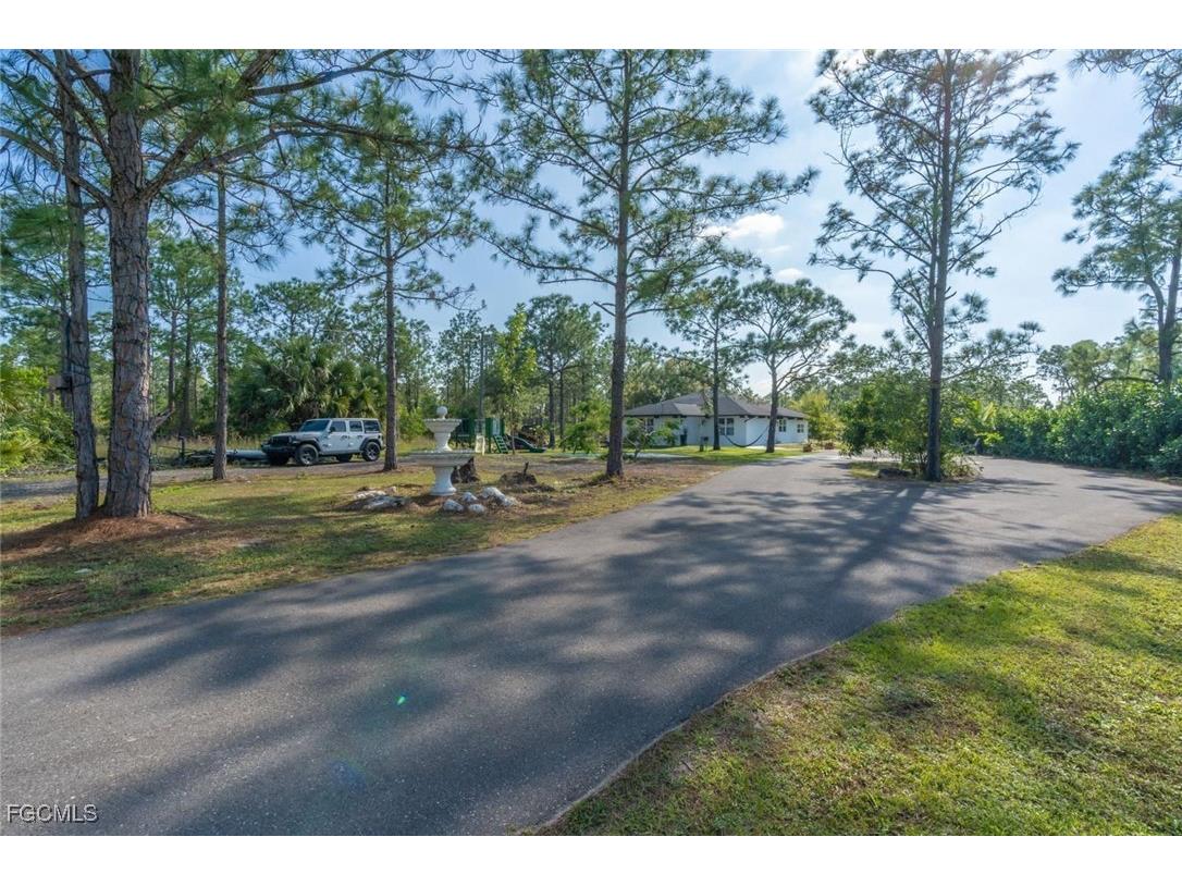 3690 31st Avenue NE Naples FL 34120 2025021774 image24