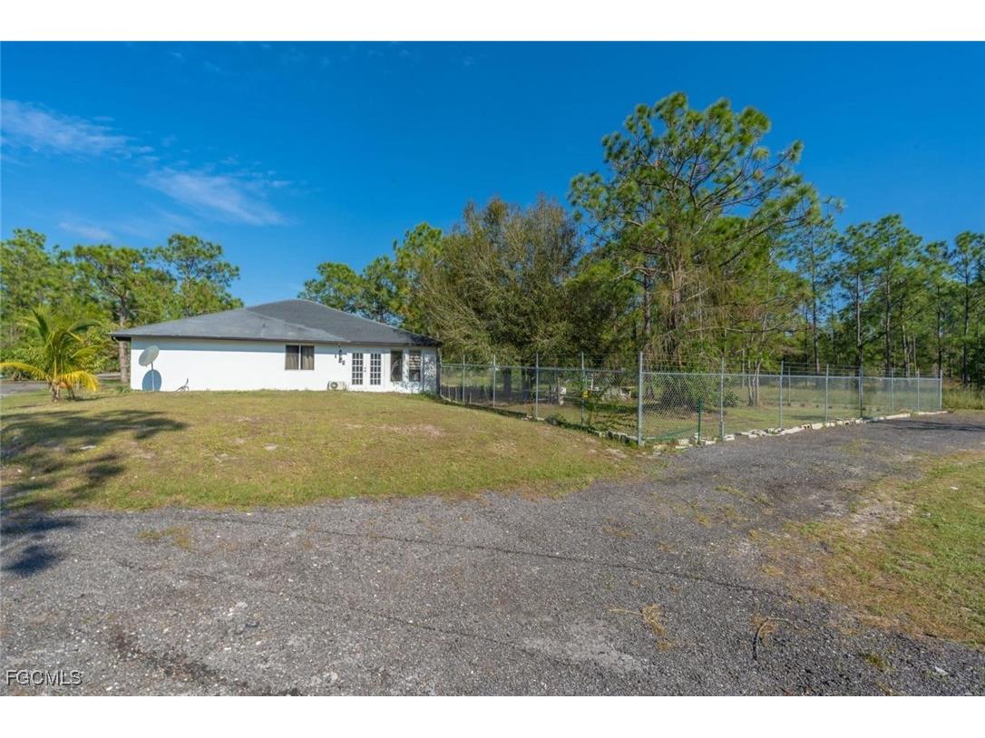 3690 31st Avenue NE Naples FL 34120 2025021774 image27