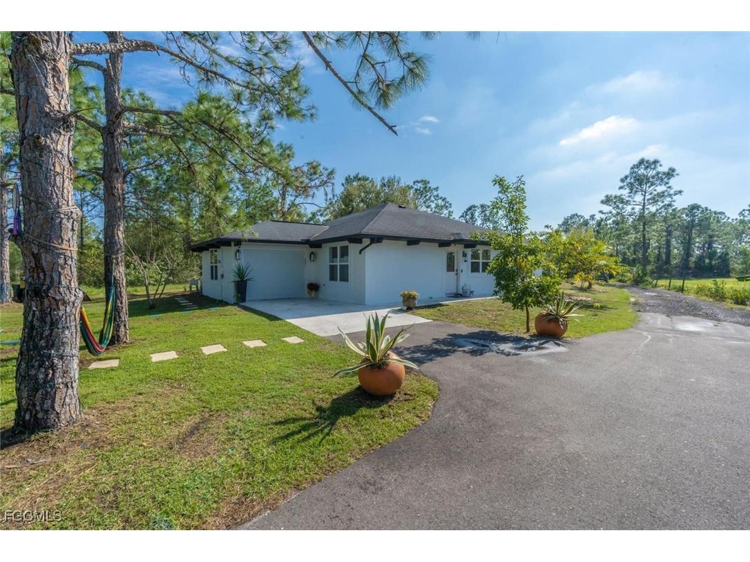 3690 31st Avenue NE Naples FL 34120 2025021774 image3