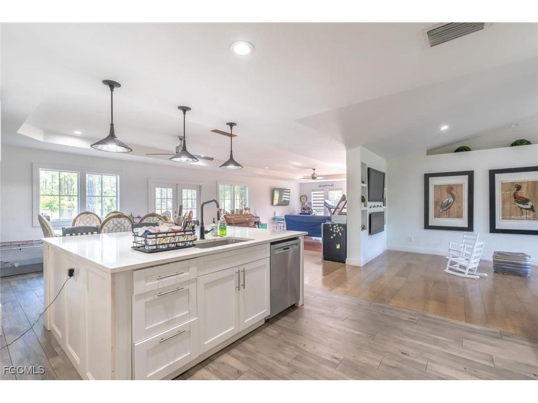 3690 31st Avenue NE Naples FL 34120 2025021774 image9