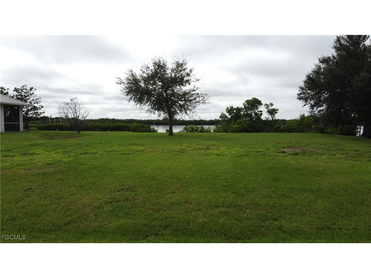 3690 Peace River Drive Punta Gorda FL 33983 2025009391 image7