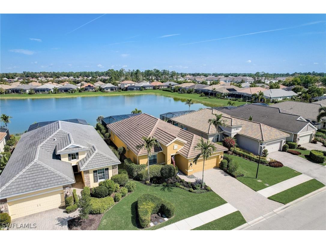 3692 Canopy Circle Naples FL 34120 224025213 image1