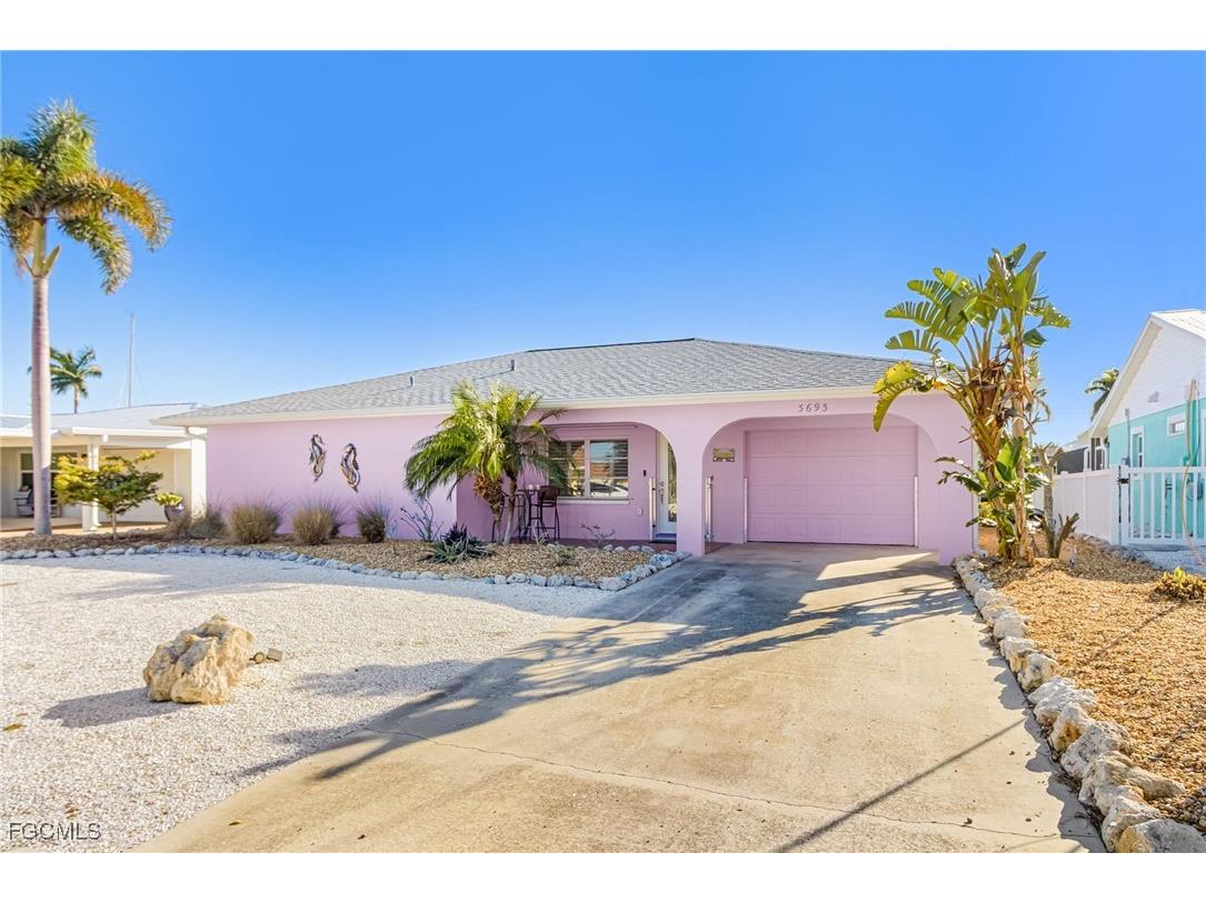 3693 Ruby Avenue Saint James City FL 33956 2026005802 image31