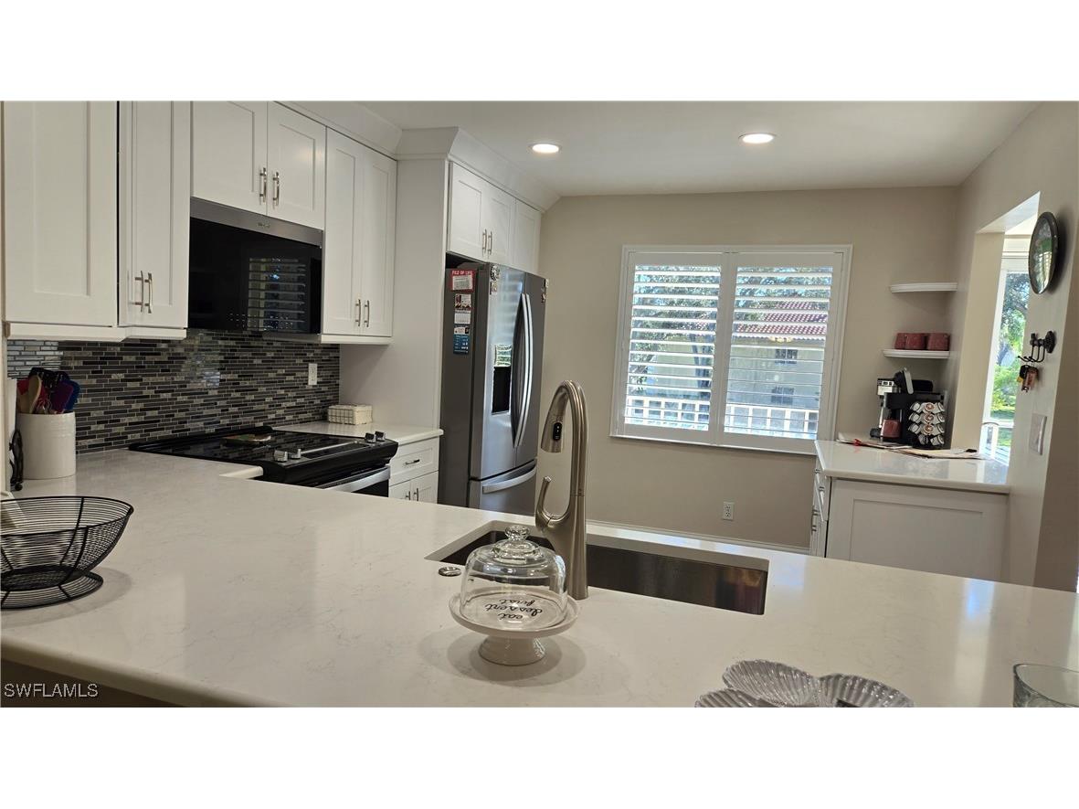 3695 Amberly Circle #E207 Naples FL 34112 224098188 image1