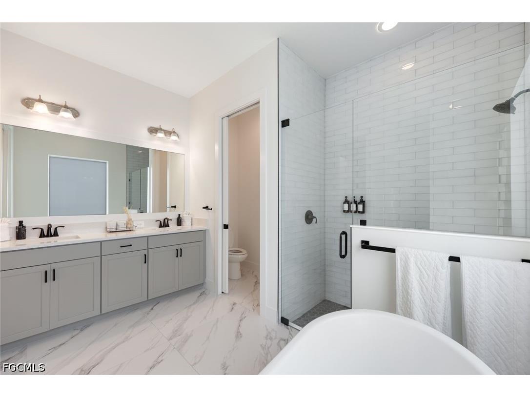3697 Sapphire Cove Circle Naples FL 34114 2026019304 image15