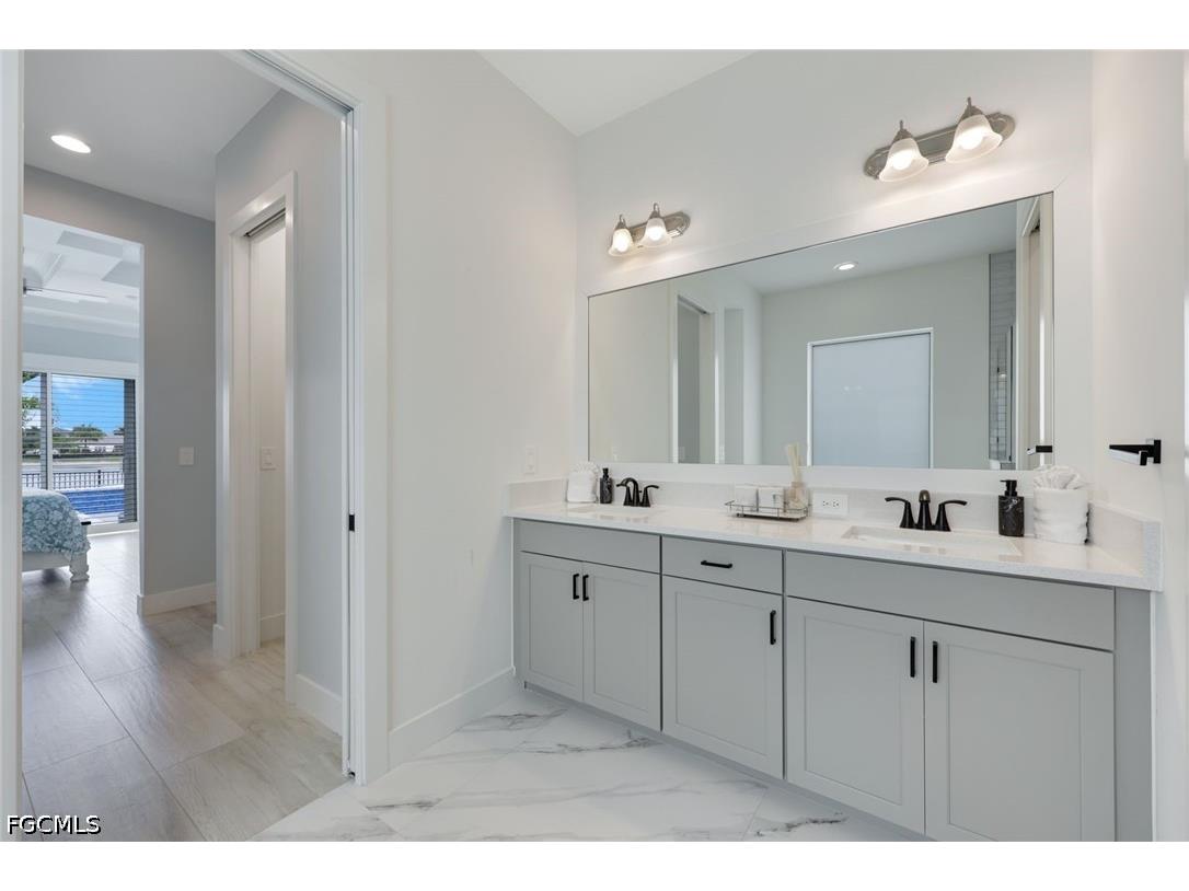 3697 Sapphire Cove Circle Naples FL 34114 2026019304 image16