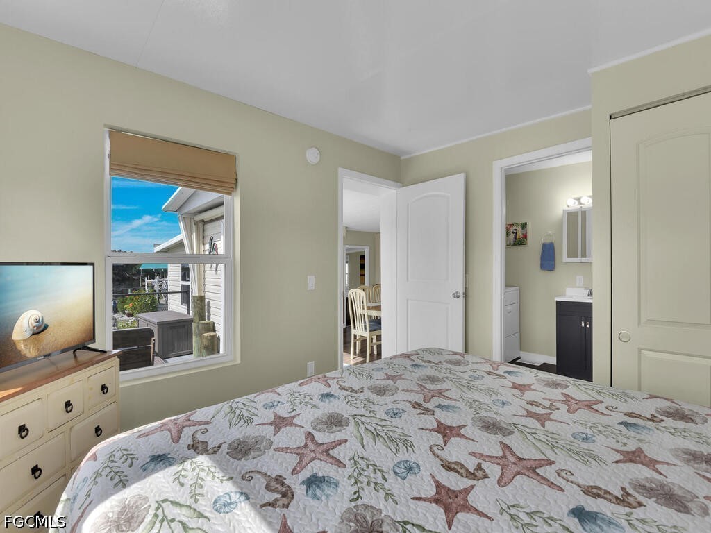 37 Channel Lane Fort Myers FL 33905 2026015709 image16