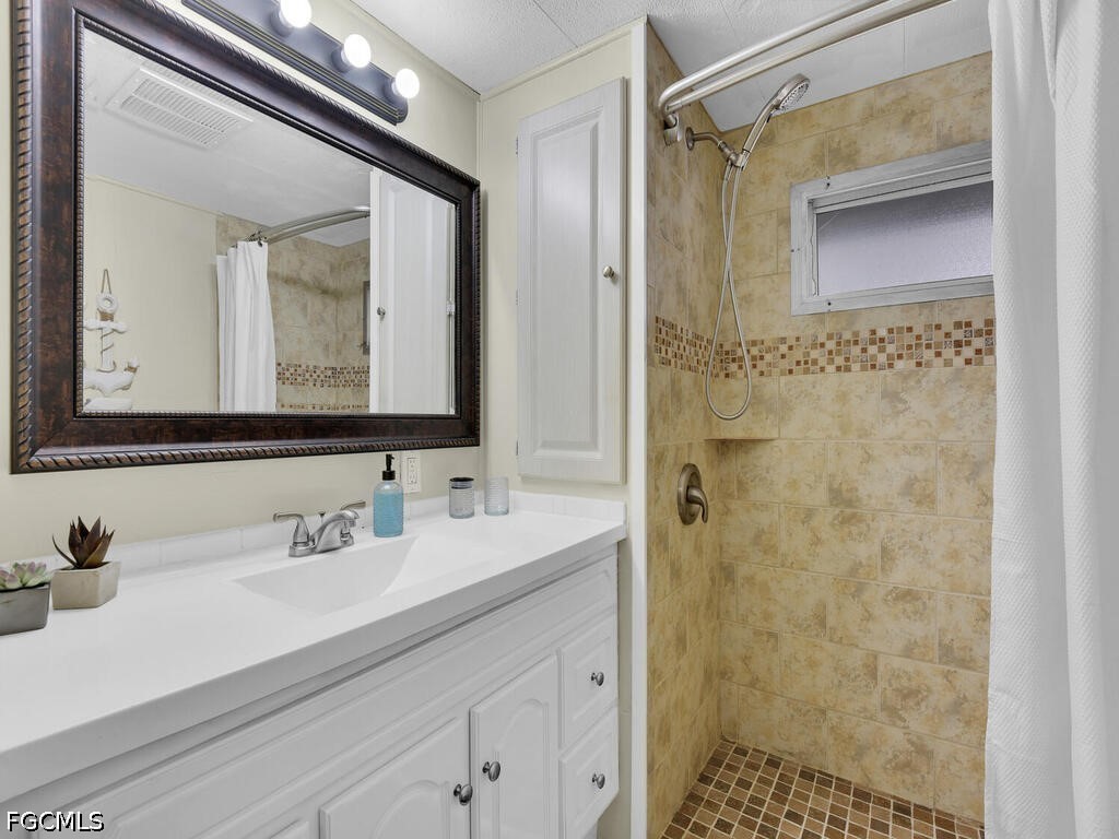 37 Channel Lane Fort Myers FL 33905 2026015709 image21