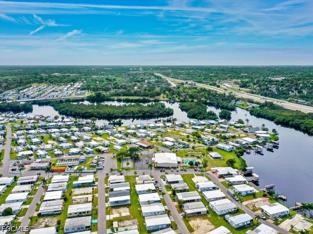 37 Channel Lane Fort Myers FL 33905 2026015709 image32