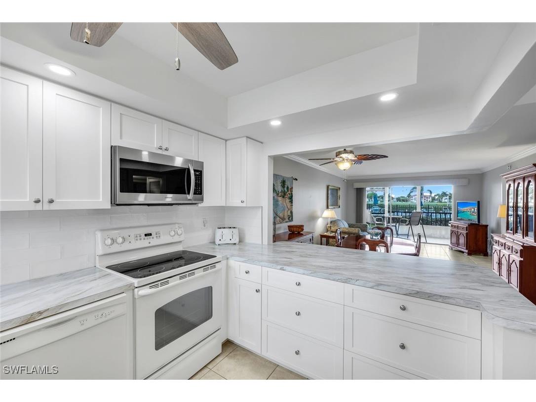 37 High Point Circle E #109 Naples FL 34103 225077392 image2