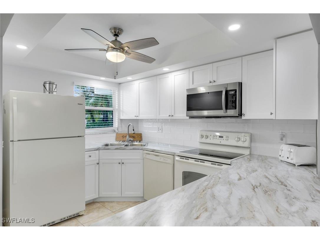 37 High Point Circle E #109 Naples FL 34103 225077392 image3