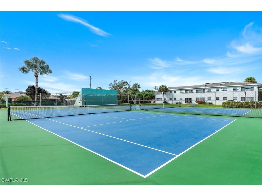 37 High Point Circle E #109 Naples FL 34103 225077392 image32