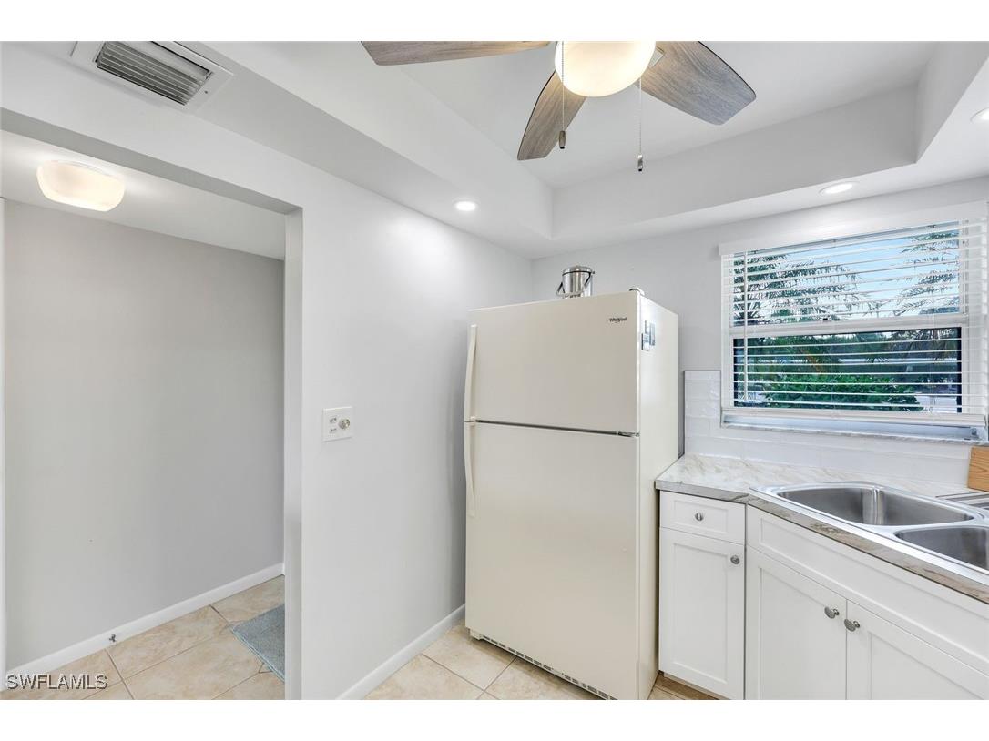 37 High Point Circle E #109 Naples FL 34103 225077392 image5