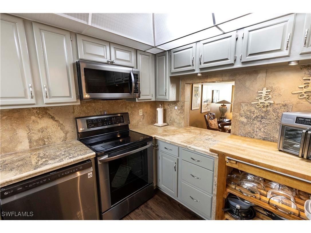 37 High Point Circle E #209 Naples FL 34103 225069847 image10