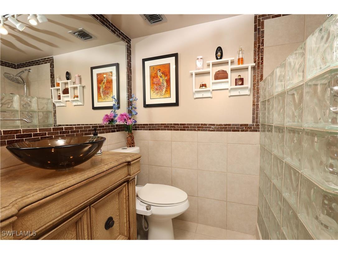 37 High Point Circle E #209 Naples FL 34103 225069847 image8