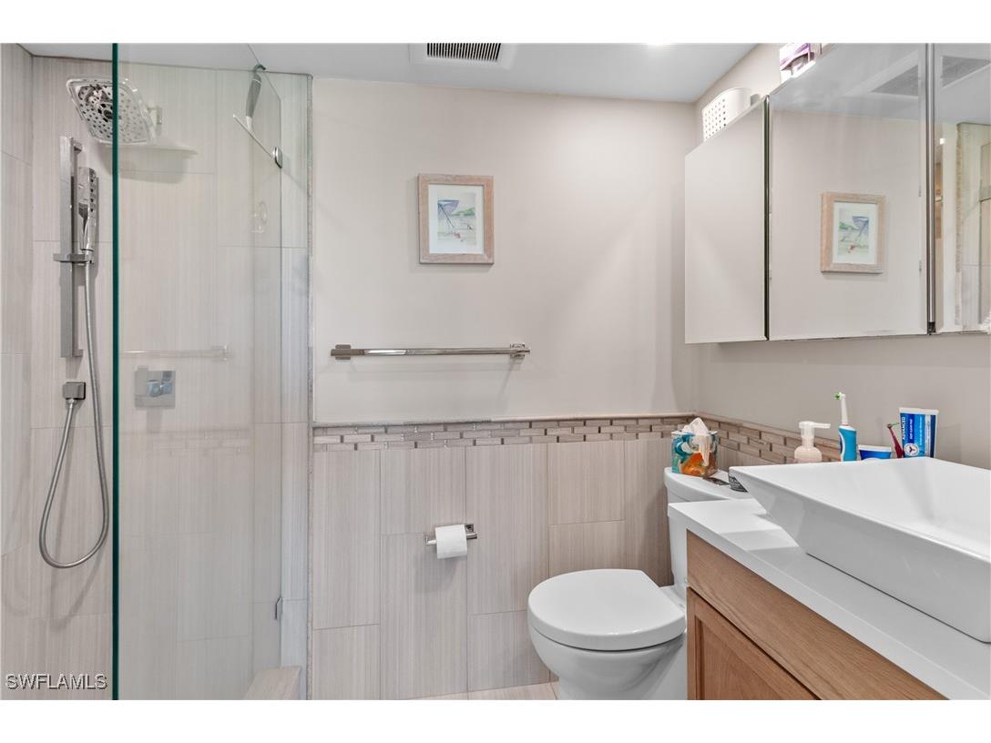 37 High Point Circle E #210 Naples FL 34103 225078952 image15