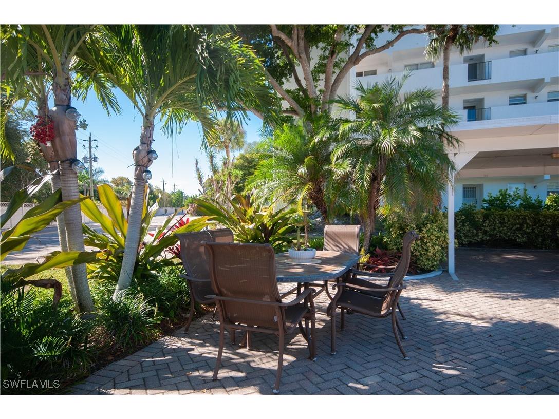 37 High Point Circle E #210 Naples FL 34103 225078952 image24