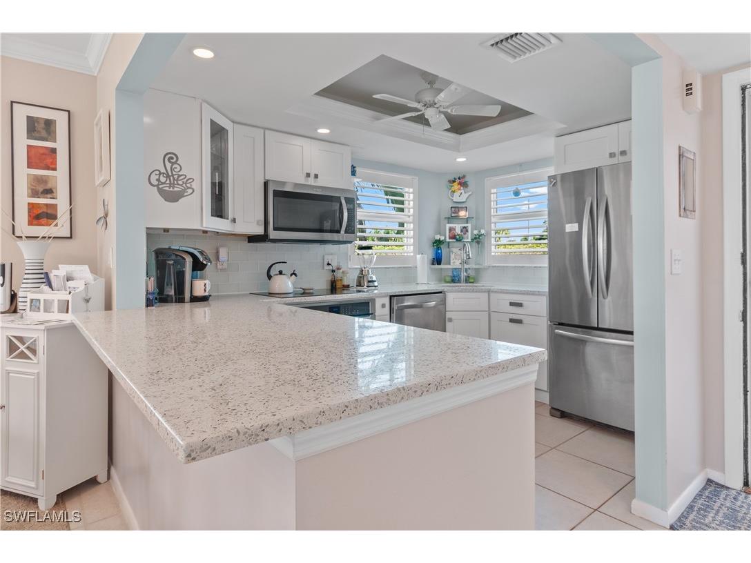 37 High Point Circle E #210 Naples FL 34103 225078952 image7