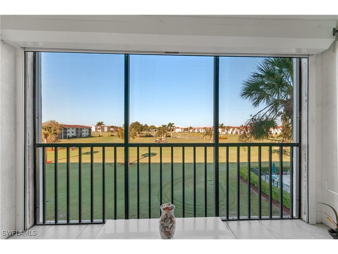 37 High Point Circle E #307 Naples FL 34103 225080751 image1