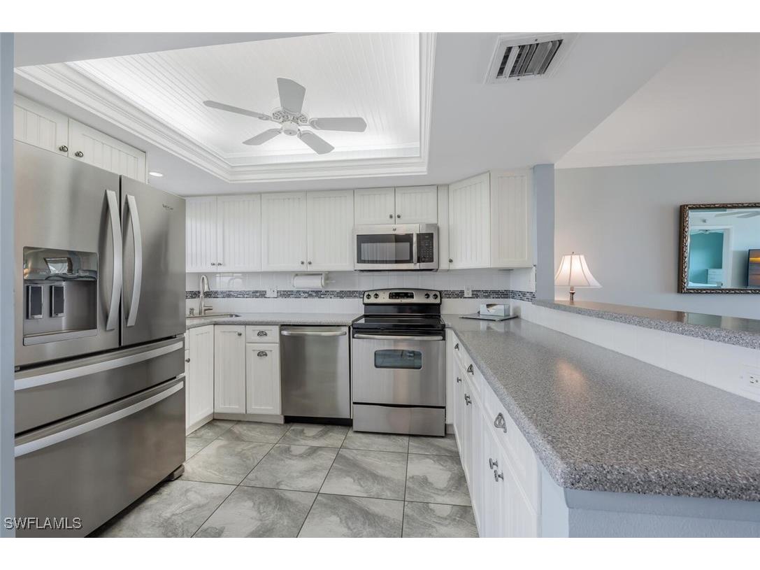 37 High Point Circle E #607 Naples FL 34103 225024172 image1