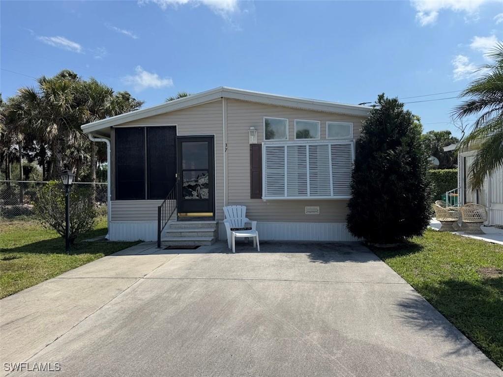 37 Jasper Drive #37JR Naples FL 34114 225024691 image1