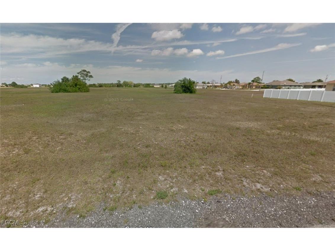 37 NE 27th Terrace Cape Coral FL 33909 2025017135 image5