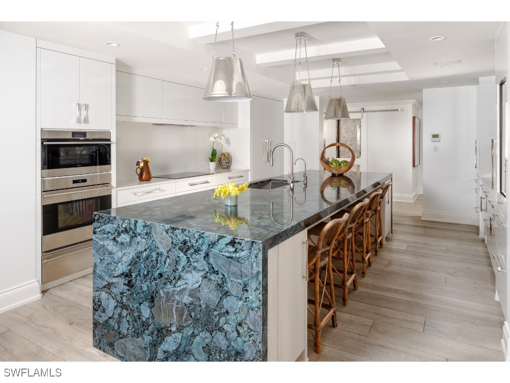 370 11th Avenue S #2 Naples FL 34102 224085157 image2