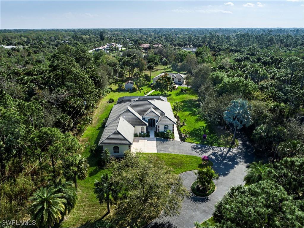 370 19th Street NW Naples FL 34120 223015272 image1