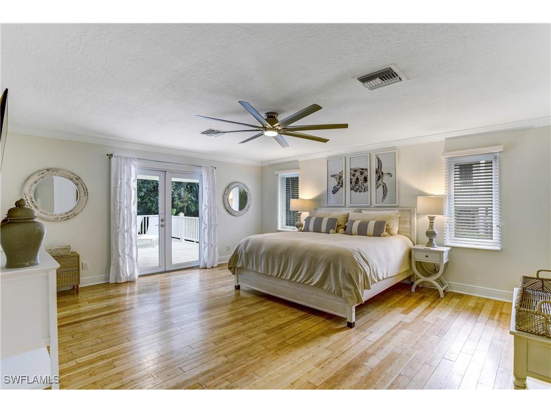 370 6th Avenue S Naples FL 34102 225080735 image17