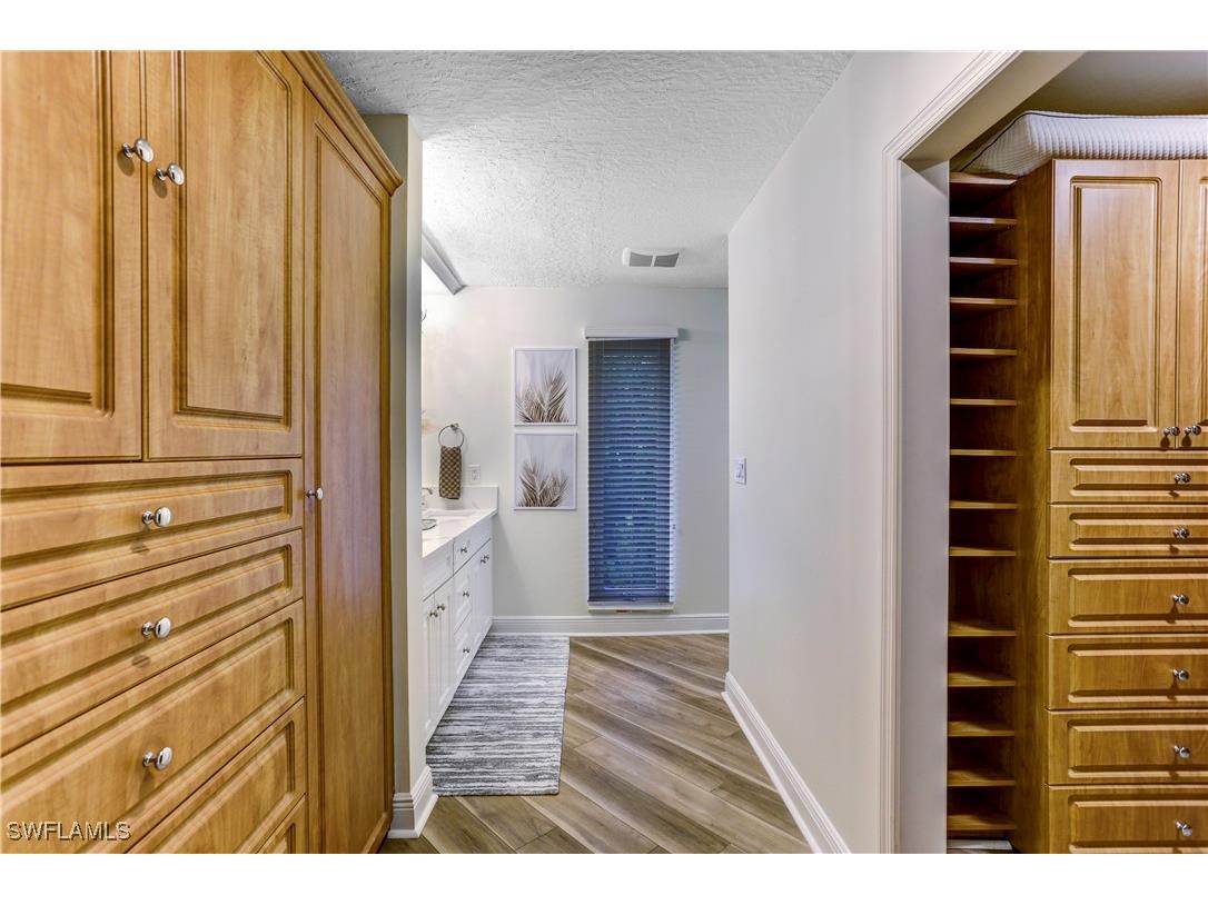 370 6th Avenue S Naples FL 34102 225080735 image21