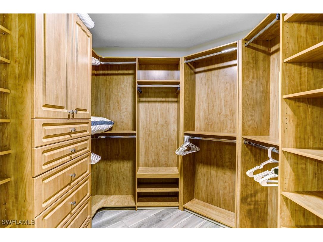 370 6th Avenue S Naples FL 34102 225080735 image22