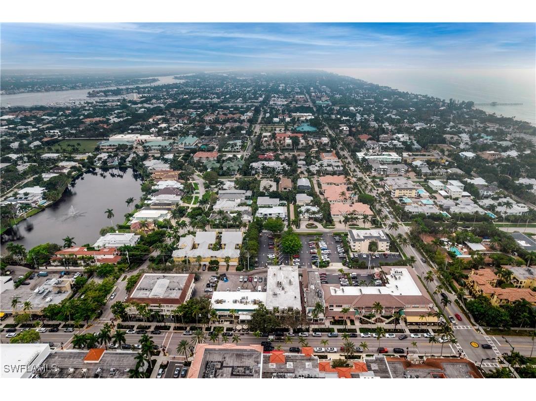 370 6th Avenue S Naples FL 34102 225080735 image46