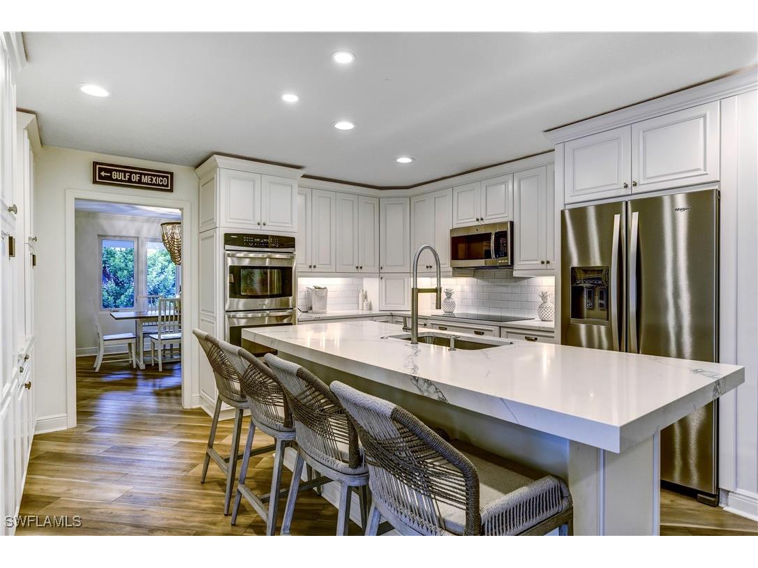 370 6th Avenue S Naples FL 34102 225080735 image9