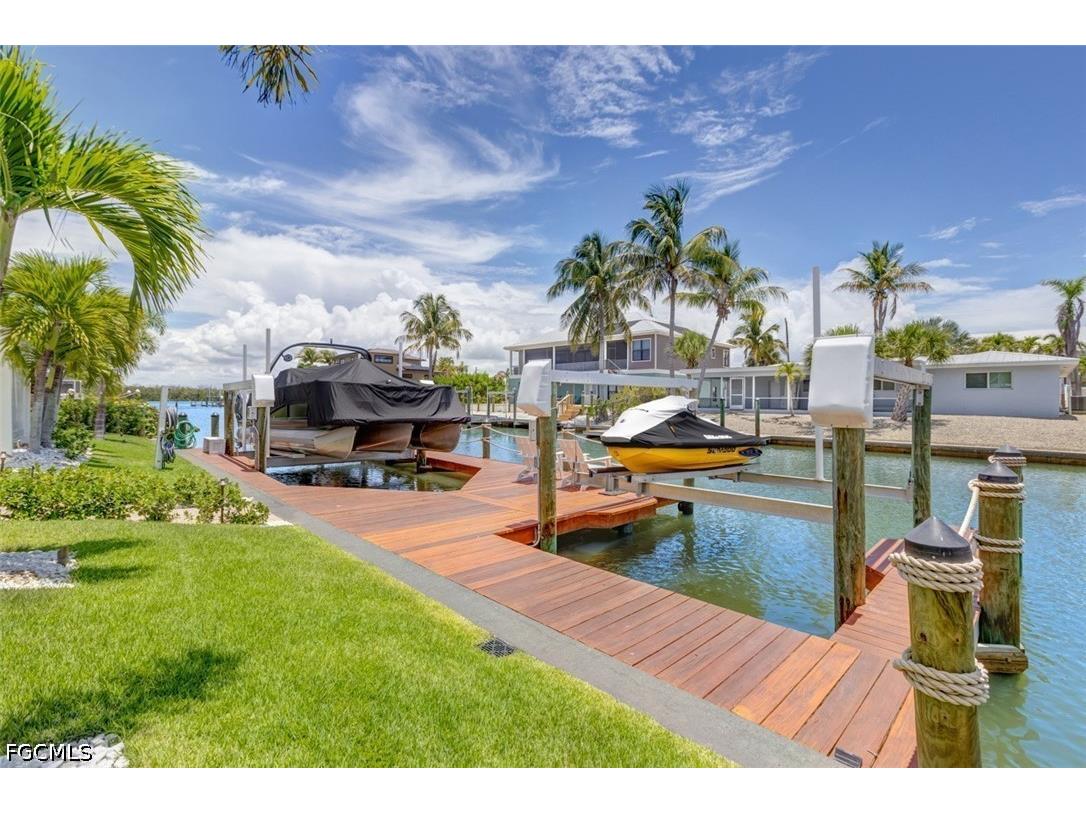 370 Bayland Road Fort Myers Beach FL 33931 2026023809 image32