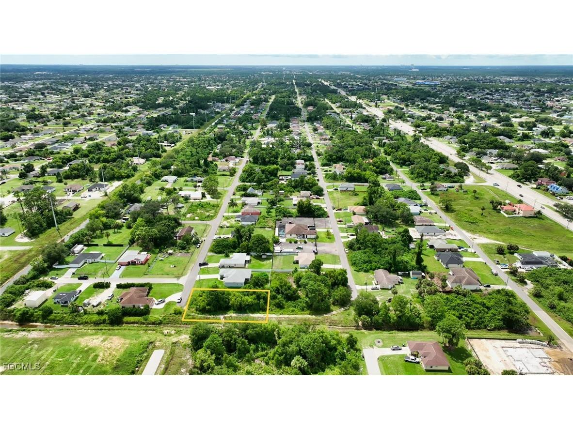 3700 2nd Street W Lehigh Acres FL 33971 2025008527 image1